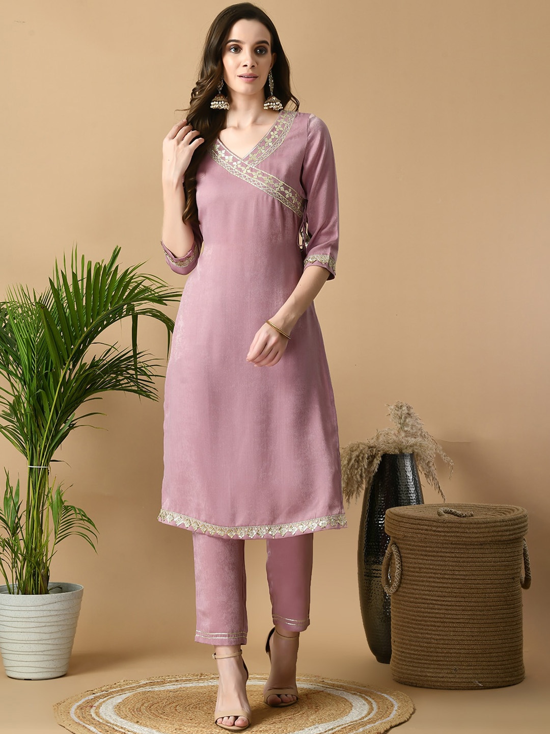 

MEESAN Ethnic Motifs Yoke Design Angrakha Velvet Kurta With Trousers & Dupatta, Mauve