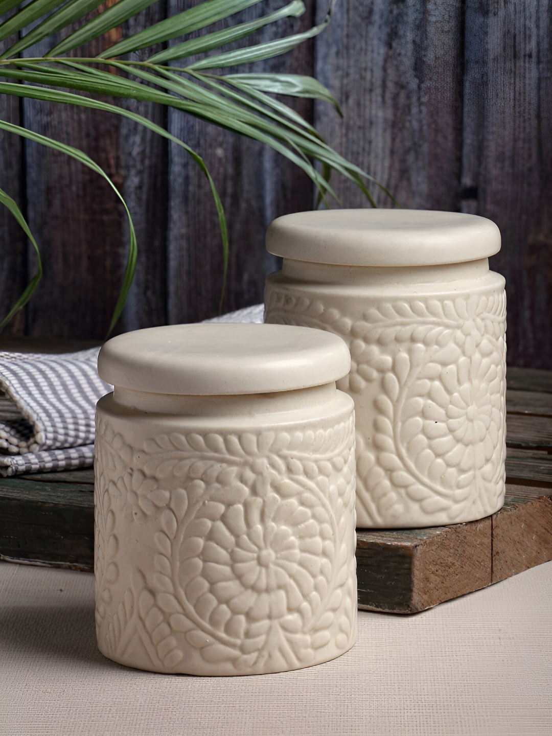 

The Decor Lane White 2Pieces Textured Ceramic Microwave Safe Food Containers