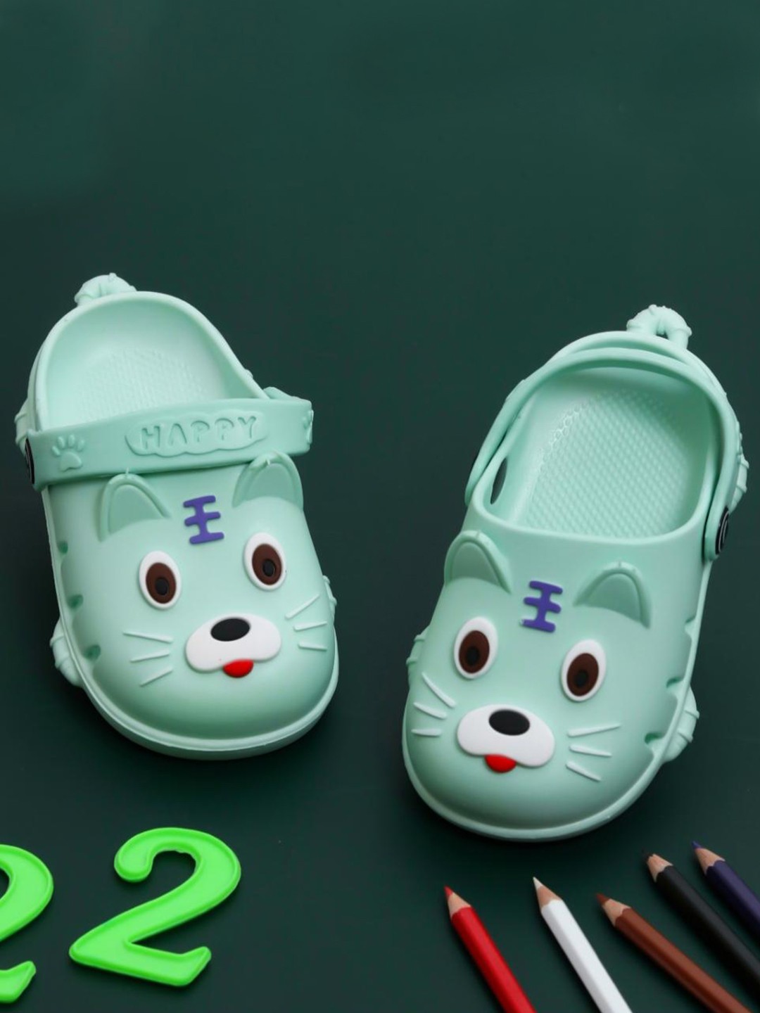 

Yellow Bee Girls Puppy Applique Rubber Clogs, Sea green