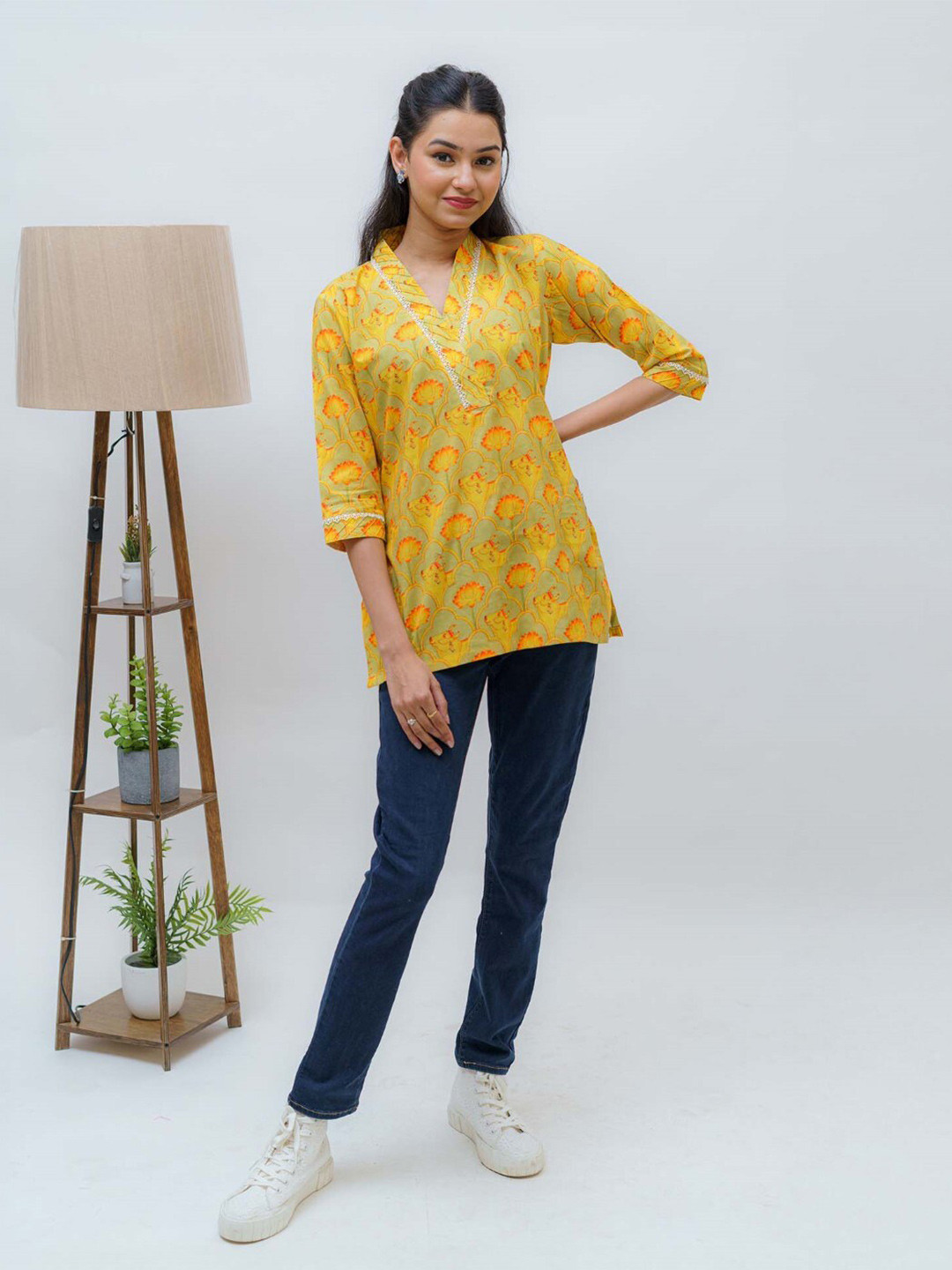 

TSUCCHI TRADITIONS Green Pure Cotton Kurti