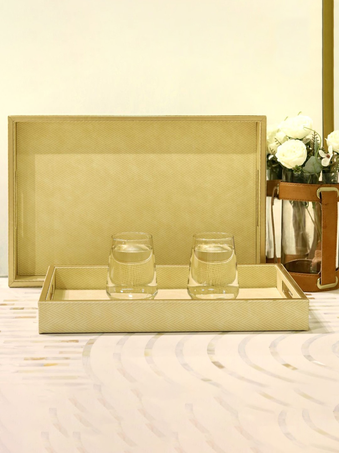 

CasaGold Golden 2 Pieces Solid Rectangle Leather Trays, Gold