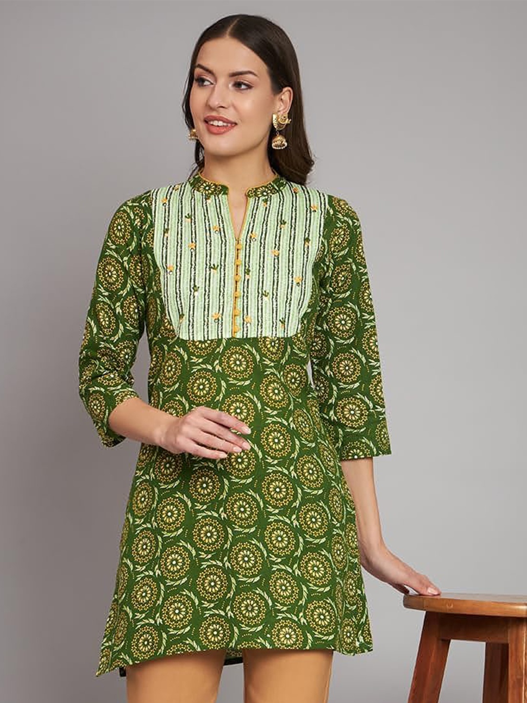 

RANGMAYEE Ethnic Motifs Printed Mandarin Collar Pure Cotton Kurti, Green