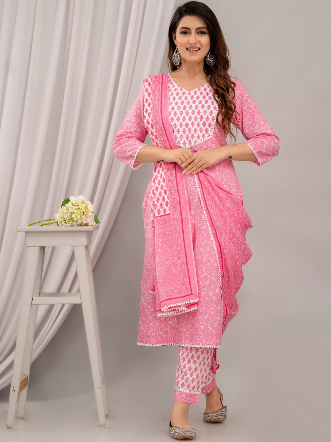 

FrionKandy Floral Printed Pure Cotton Straight Kurta With Trousers & Dupatta, Pink