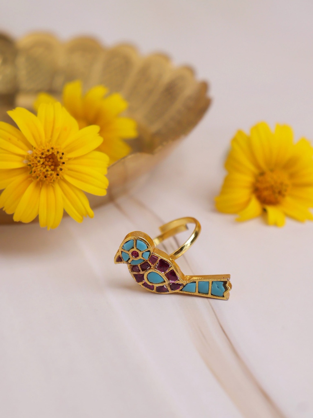 

CURIO COTTAGE Gold-Plated Kundan Stone-Studded Adjustable Finger Ring