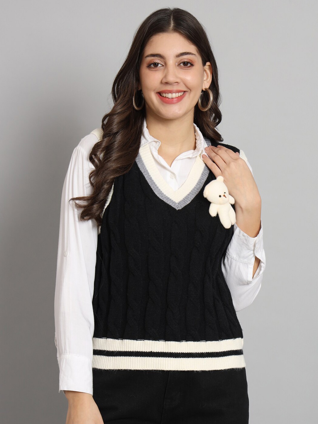 

Chemistry Cable Knit Woollen Sweater Vest, Black