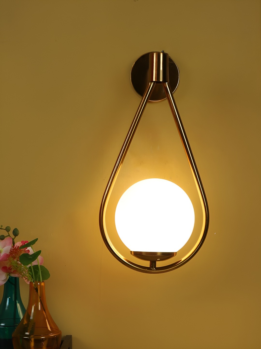 

ELIANTE Gold-Toned Iron Contemporary Cylinder Shaped Wall Lamp