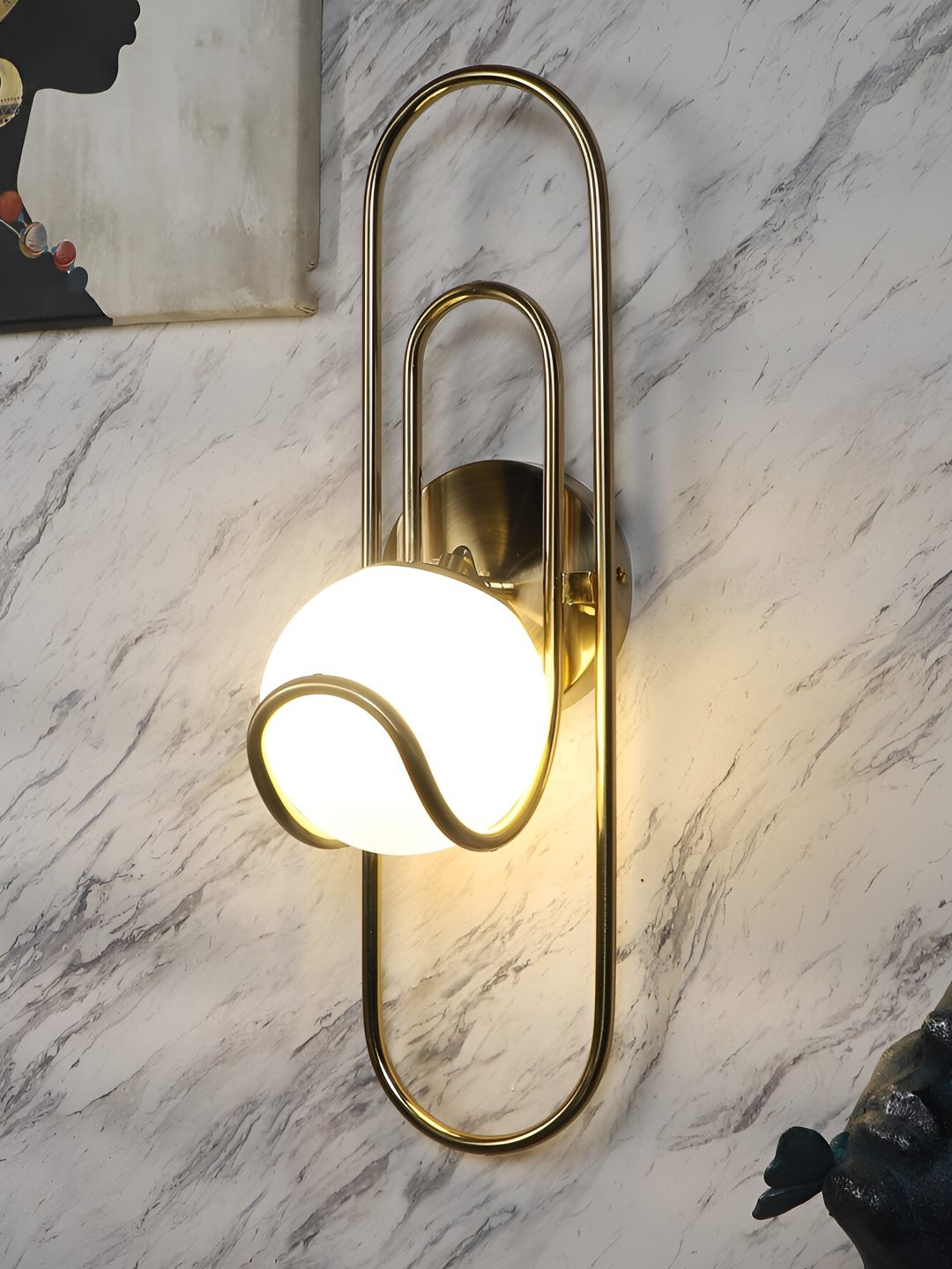 

ELIANTE Gold Toned Solid Iron Contemporary Spherical Shaped Wall Lamp