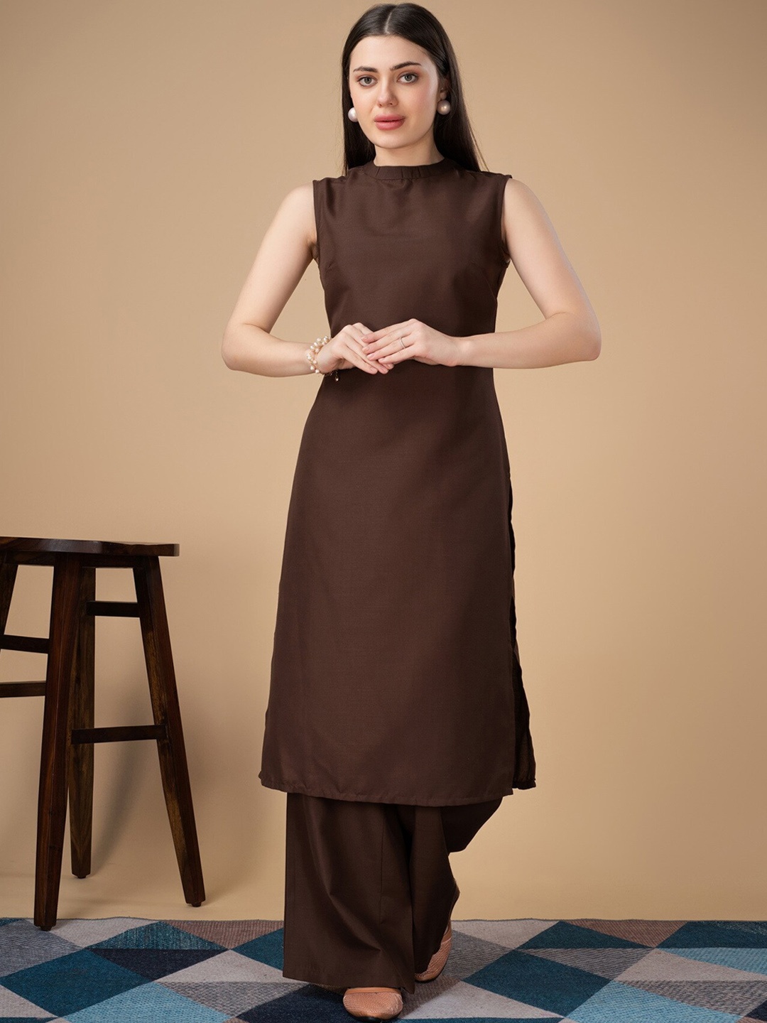 

soan Round Neck Sleeveless Regular Kurta With Palazzos, Brown