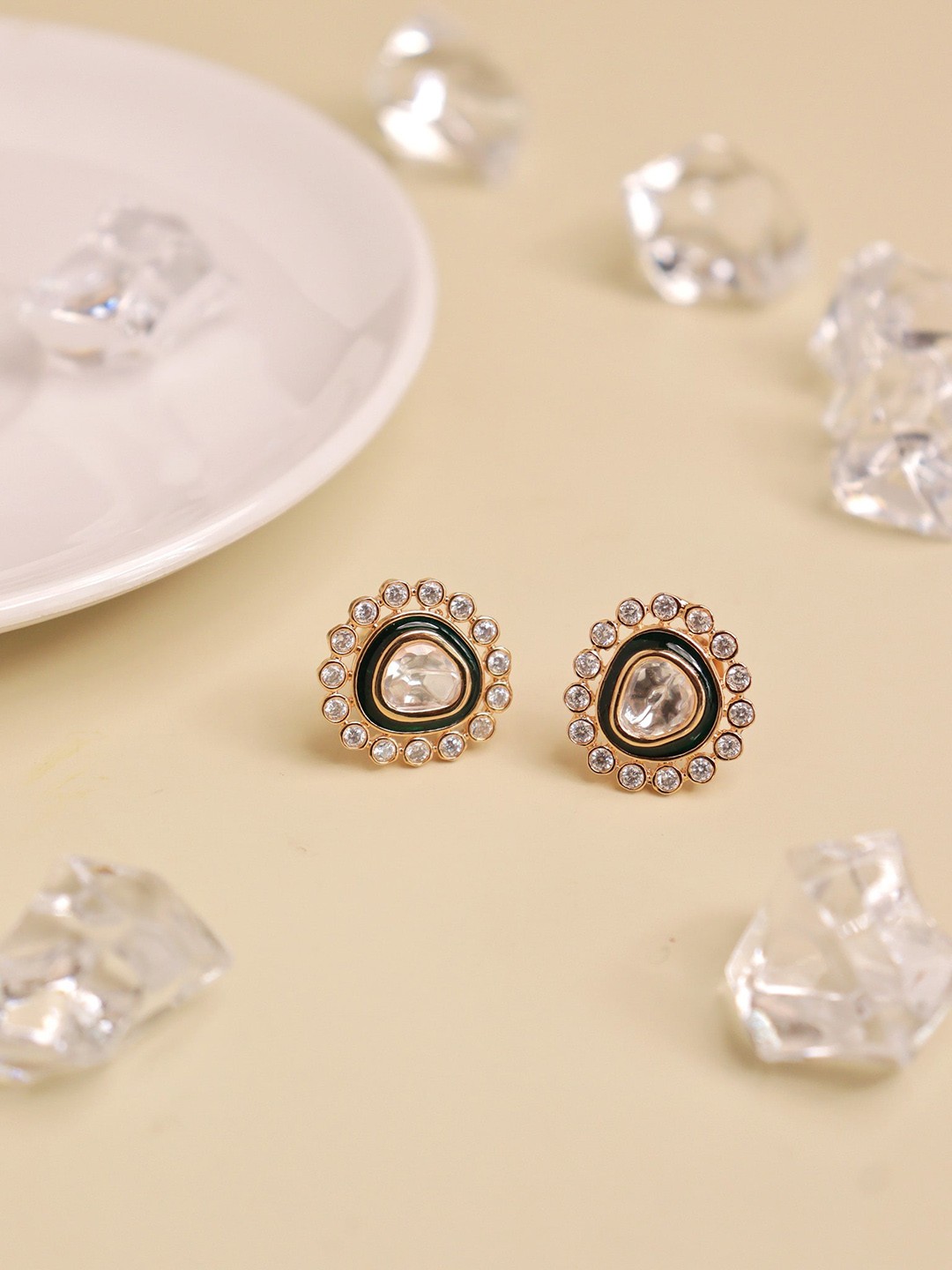 

CURIO COTTAGE Gold Plated Classic Kundan Studs Earrings