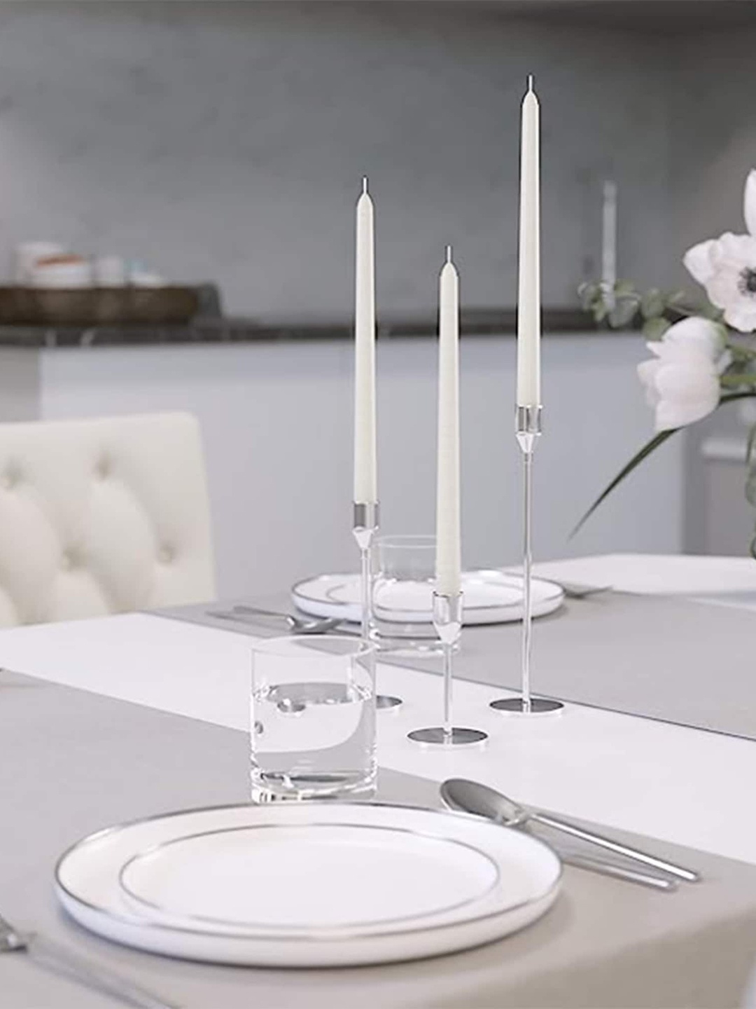 

AuraDecor 4 Pieces White Ivory Dripless Taper Candles
