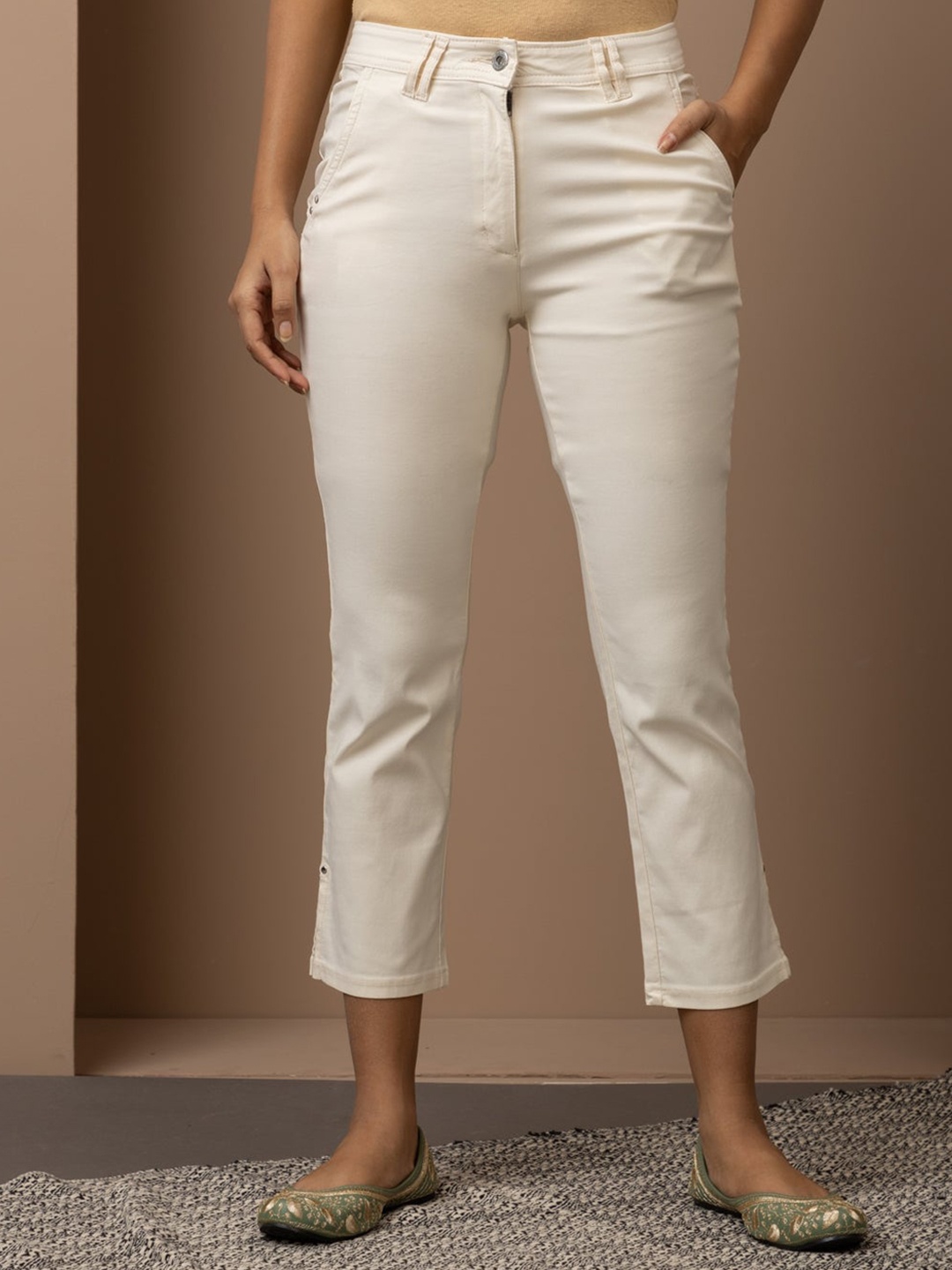 

Lakshita Women Smart Slim Fit Cropped Pure Cotton Ethnic Trousers, Off white