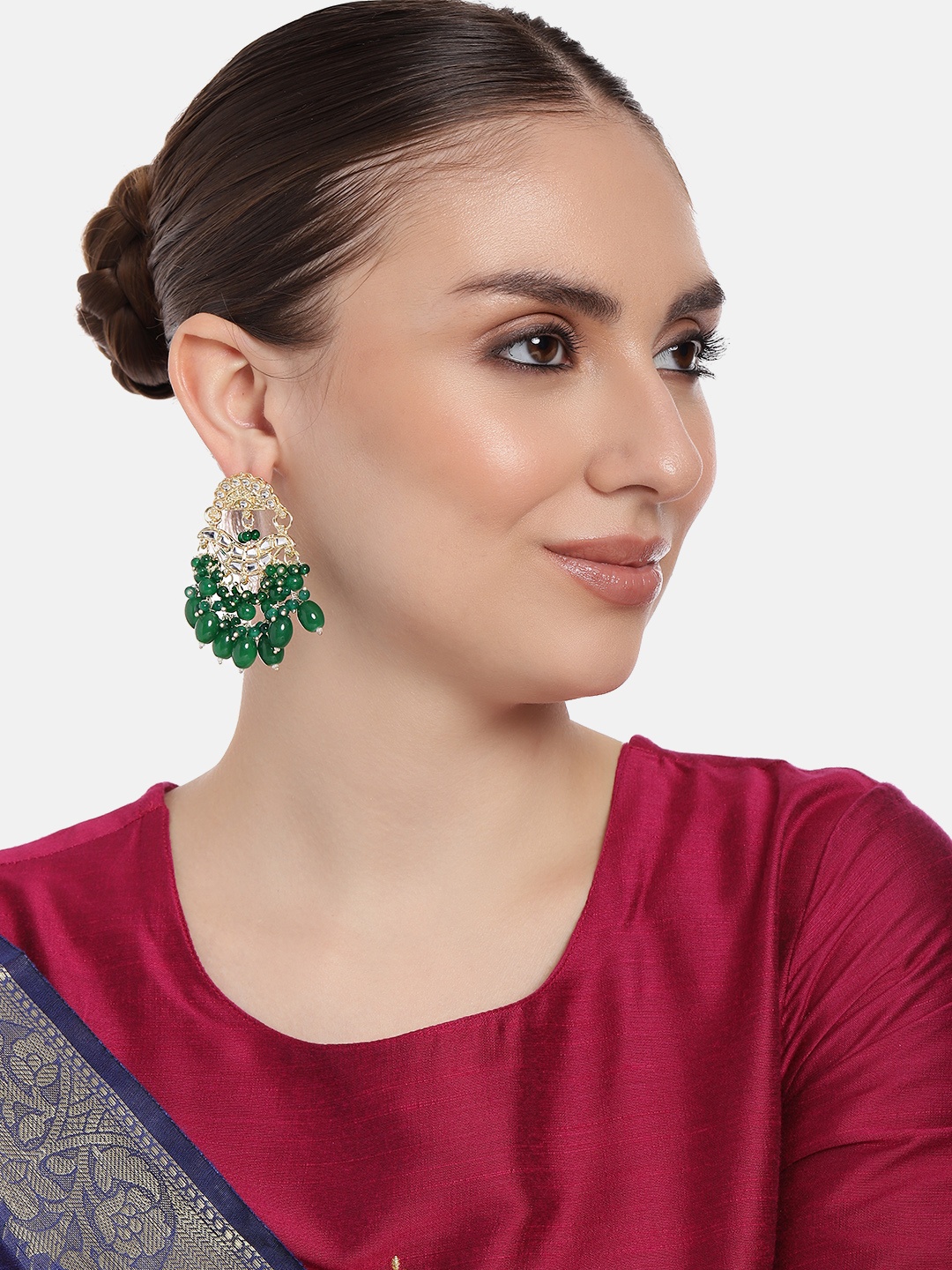 

Estele Gold-Plated Teardrop Shaped Kundan Chandbalis