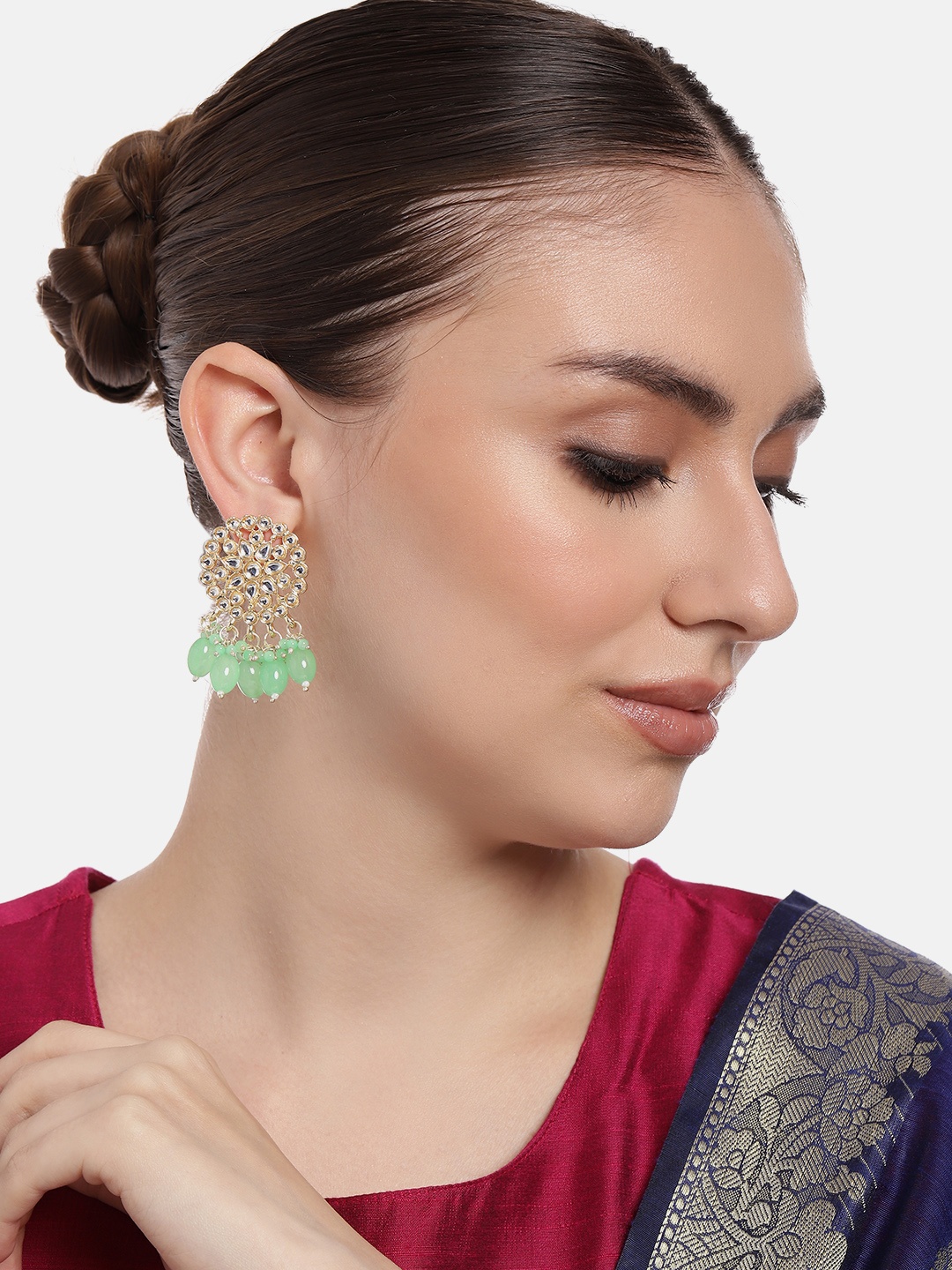 

Estele Gold-Plated Teardrop Shaped Kundan Chandbalis