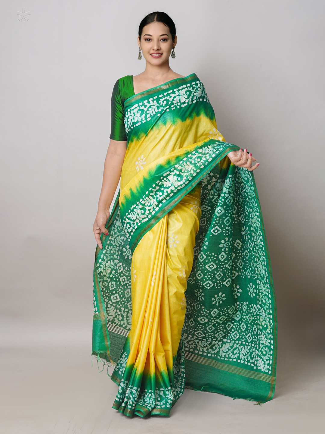 

Unnati Silks Floral Printed Silk Cotton Handloom Chanderi Saree, Yellow