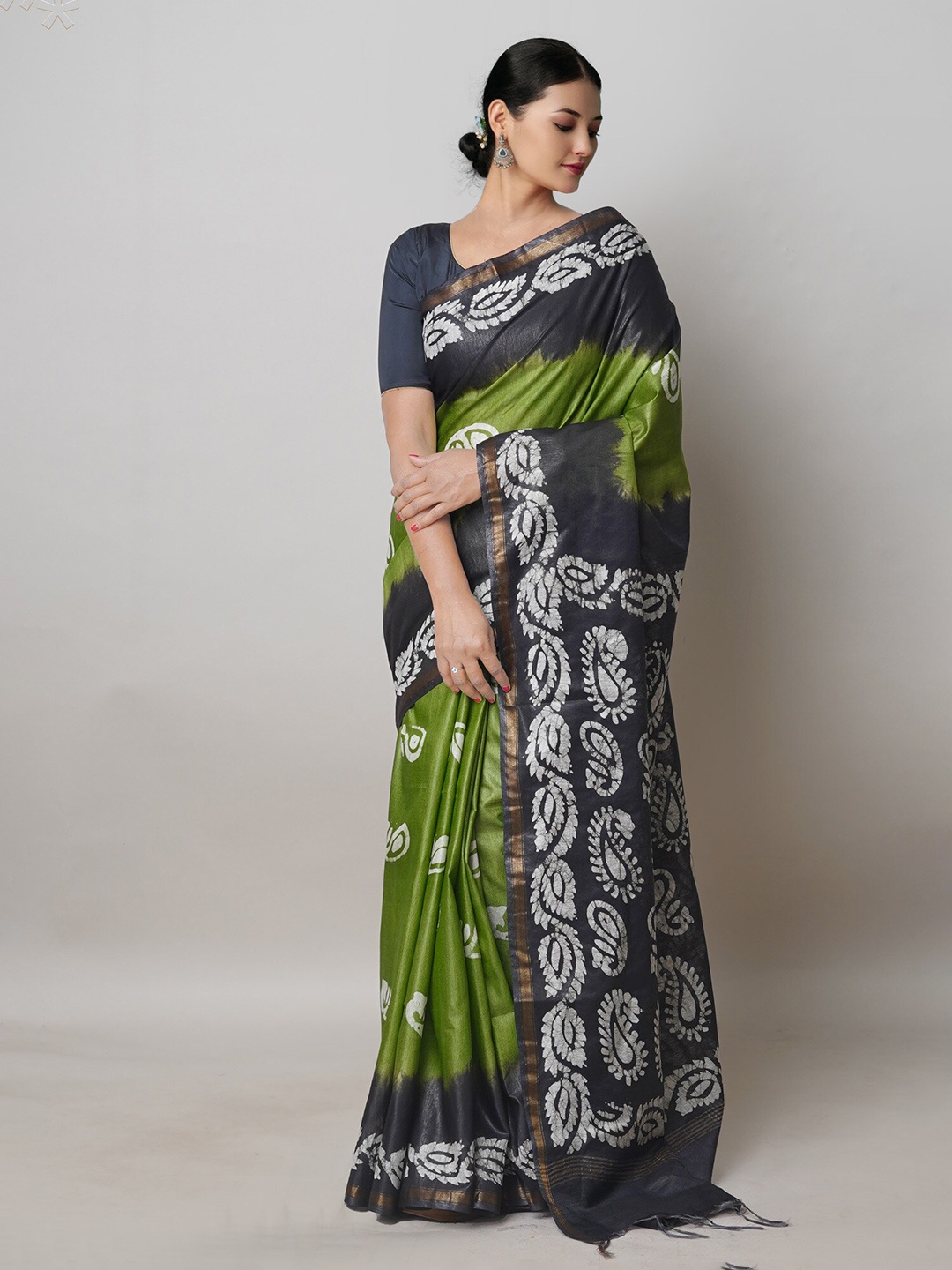 

Unnati Silks Ethnic Motifs Printed Silk Cotton Handloom Chanderi Saree, Green