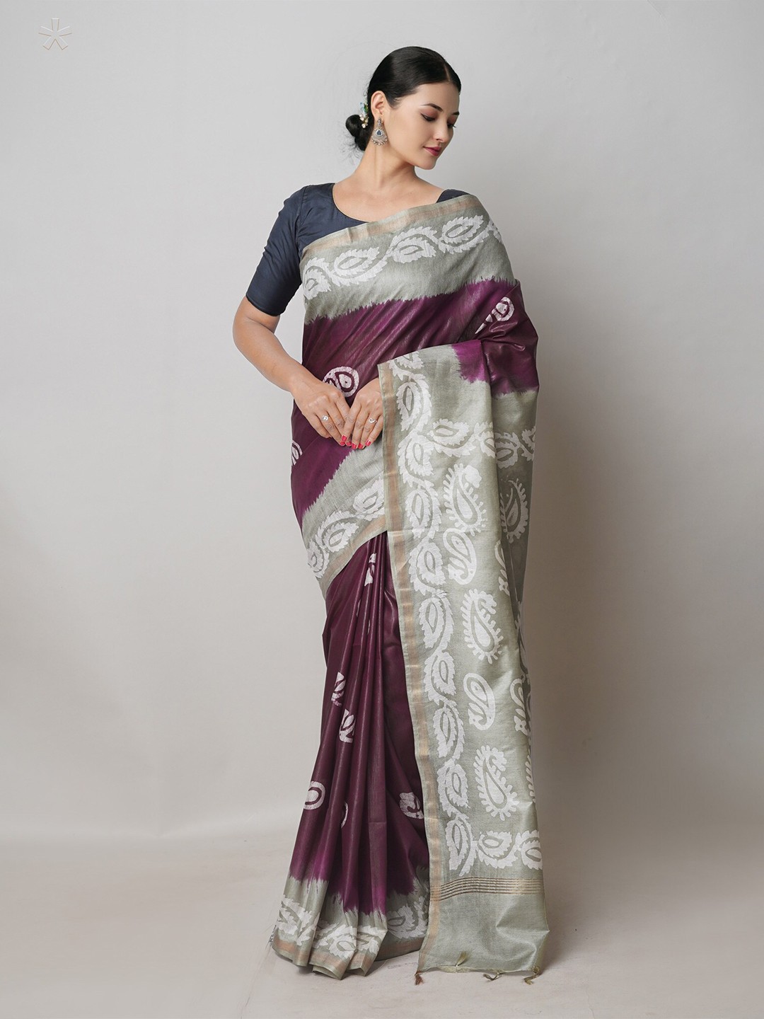 

Unnati Silks Ethnic Motifs Batik Printed Silk Cotton Handloom Chanderi Saree, Purple