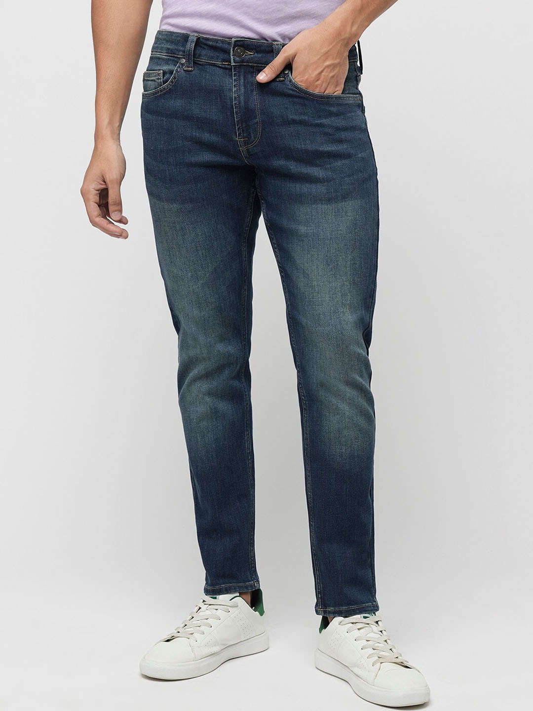 

Jack & Jones Men Blue Slim Fit Light Fade Stretchable Jeans