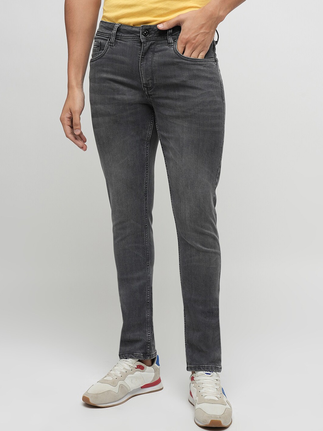 

Jack & Jones Men Grey Slim Fit Light Fade Stretchable Jeans