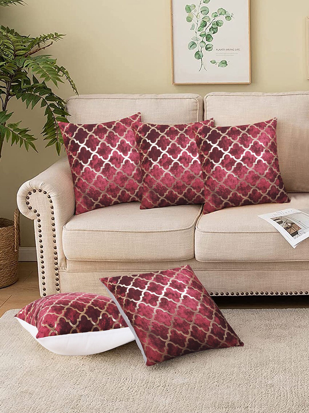 

Cloth Fusion 5 Pcs Red & Golden Foil Printed Velvet Square Cushion Covers