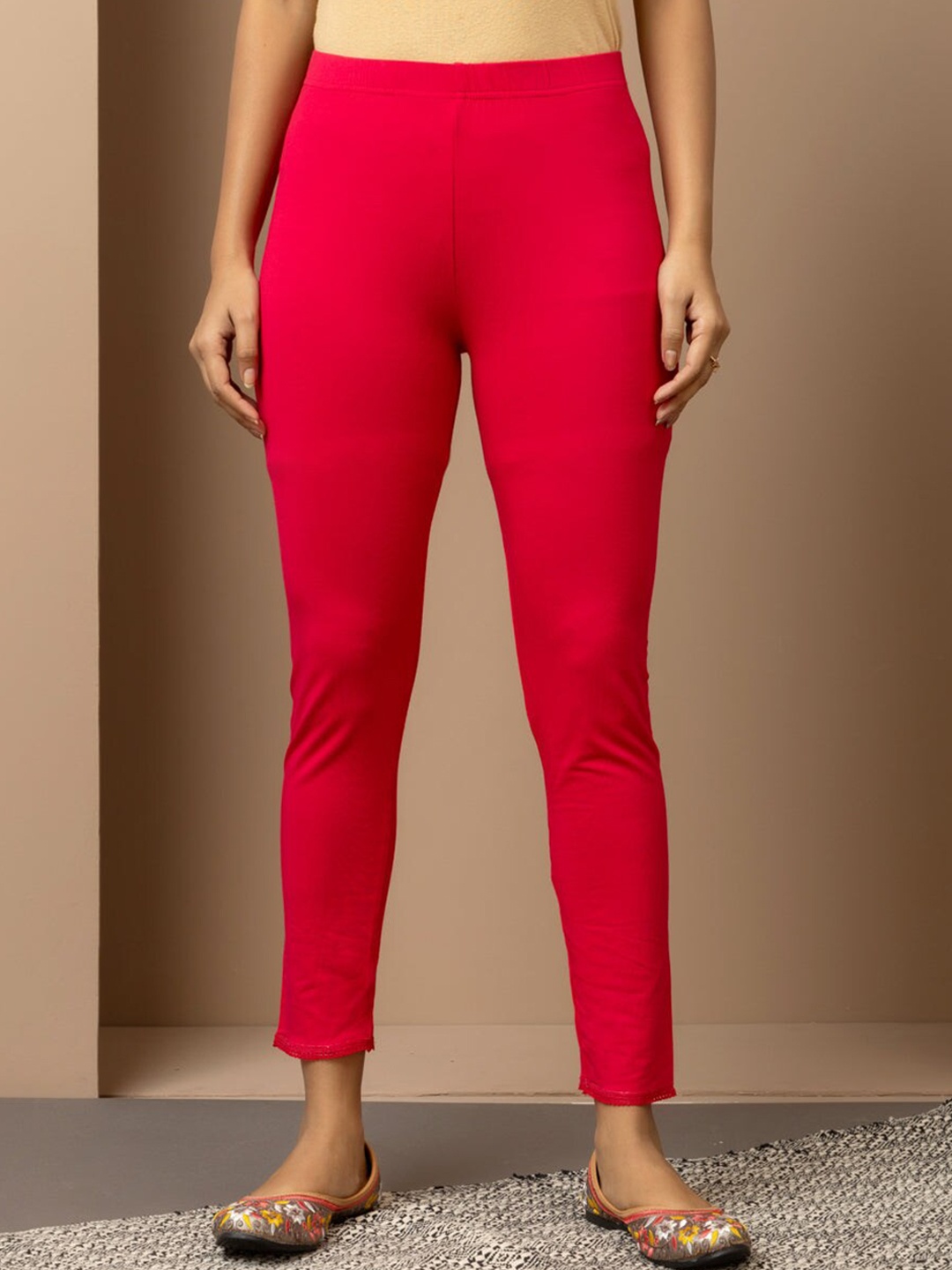 

Lakshita Ankle-Length Leggings, Fuchsia