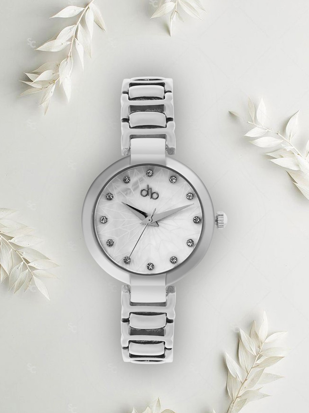 

DressBerry Women Silver-Toned Embellished Dial & Metal Straps Analogue Watch DB23-4B
