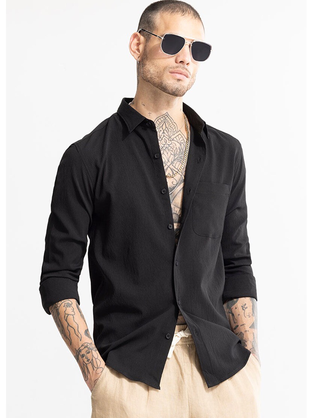 

Snitch Black Classic Slim Fit Spread Collar Long Sleeves Casual Shirt