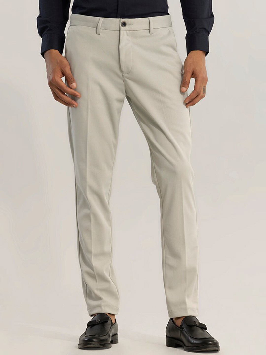 

Snitch Men Grey Smart Slim Fit Mid-Rise Plain Cotton Trousers