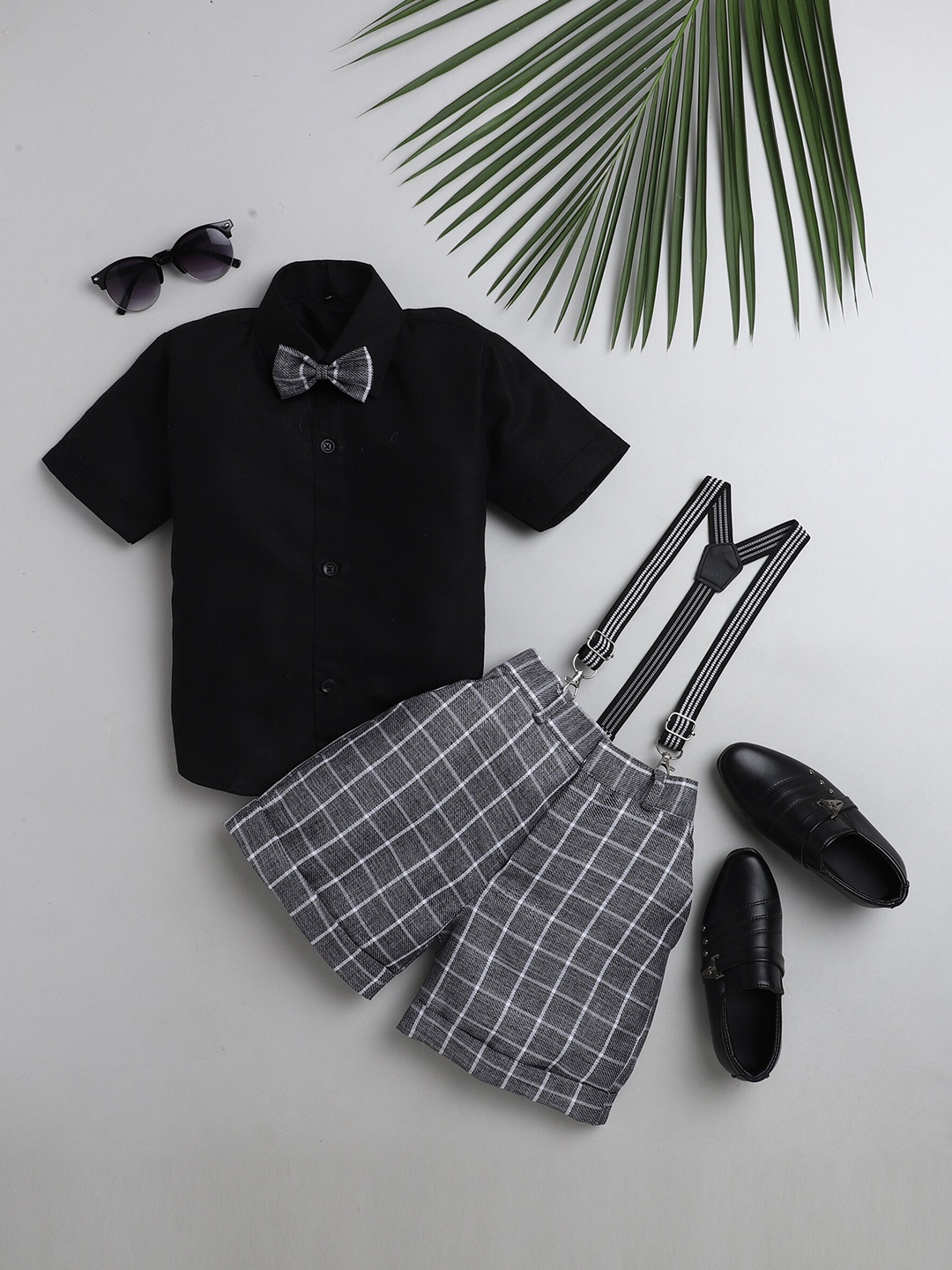 

BAESD Boys Shirt With Checked Shorts & Suspenders & Bow, Grey