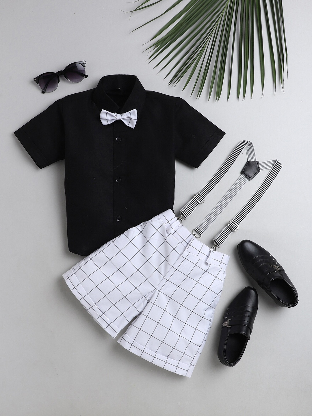 

BAESD Boys Shirt With Checked Shorts & Suspenders & Bow, White