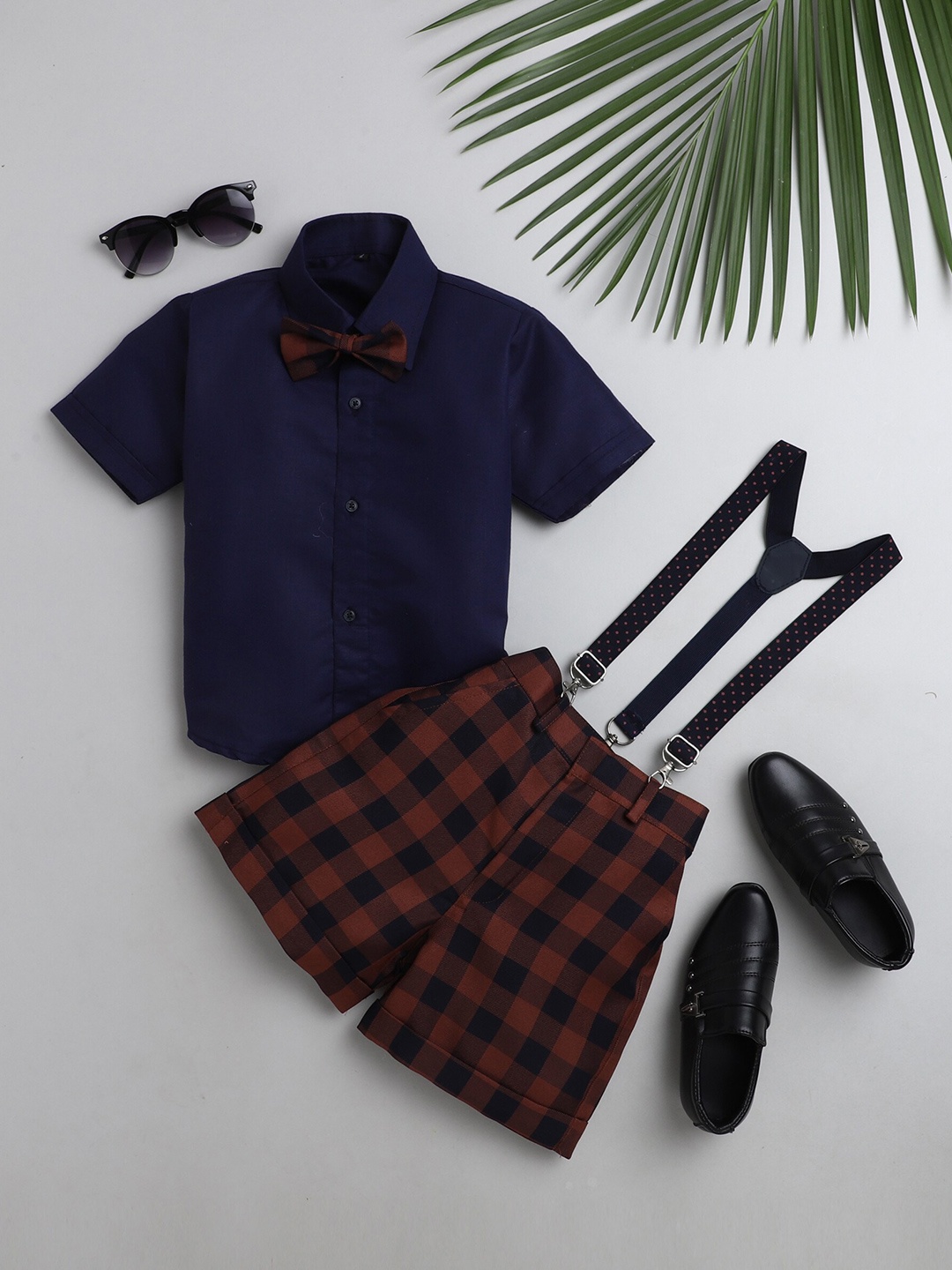 

BAESD Boys Shirt With Checked Shorts & Suspenders & Bow, Navy blue