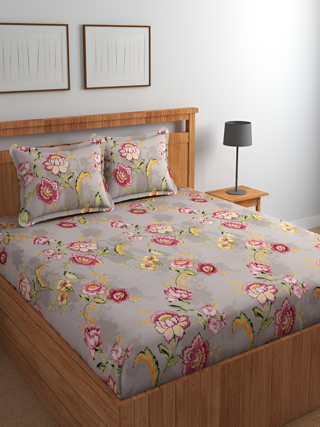 

Bromwick Gulmohar Grey Red Floral Cotton 220 TC Queen Bedsheet With 2 Pillow Covers