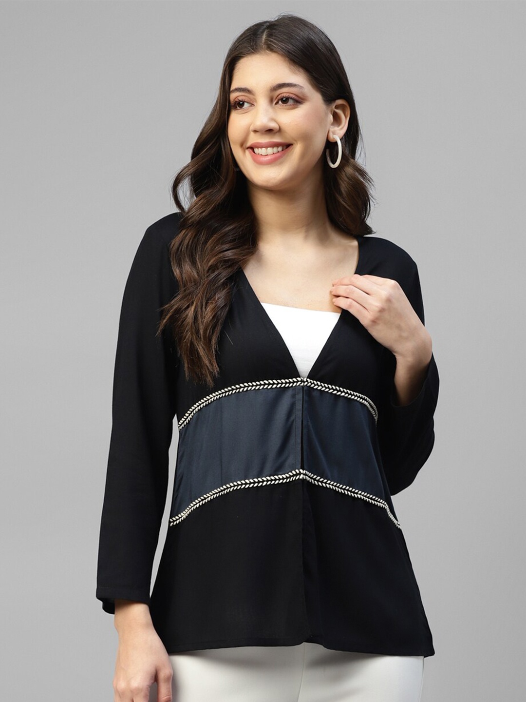 

DEEBACO Colourblocked Rayon Shrug, Black