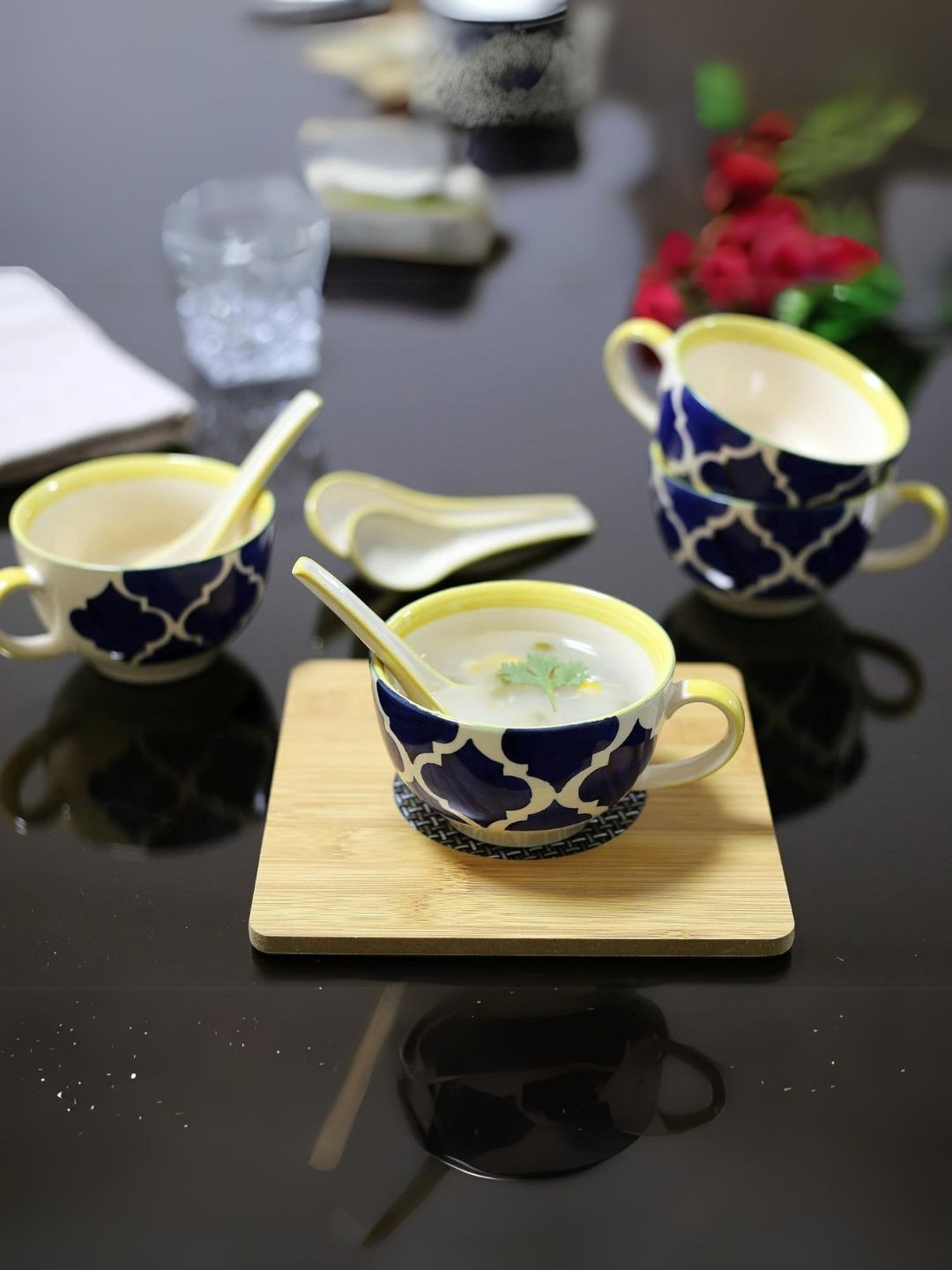 

Kittens Blue & Yellow 4Pieces Solid Ceramic Glossy Bowls with Spoons