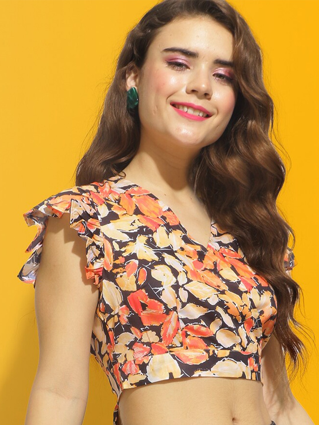 

Mast & Harbour Black Floral Printed Flutter Sleeves Crop Top