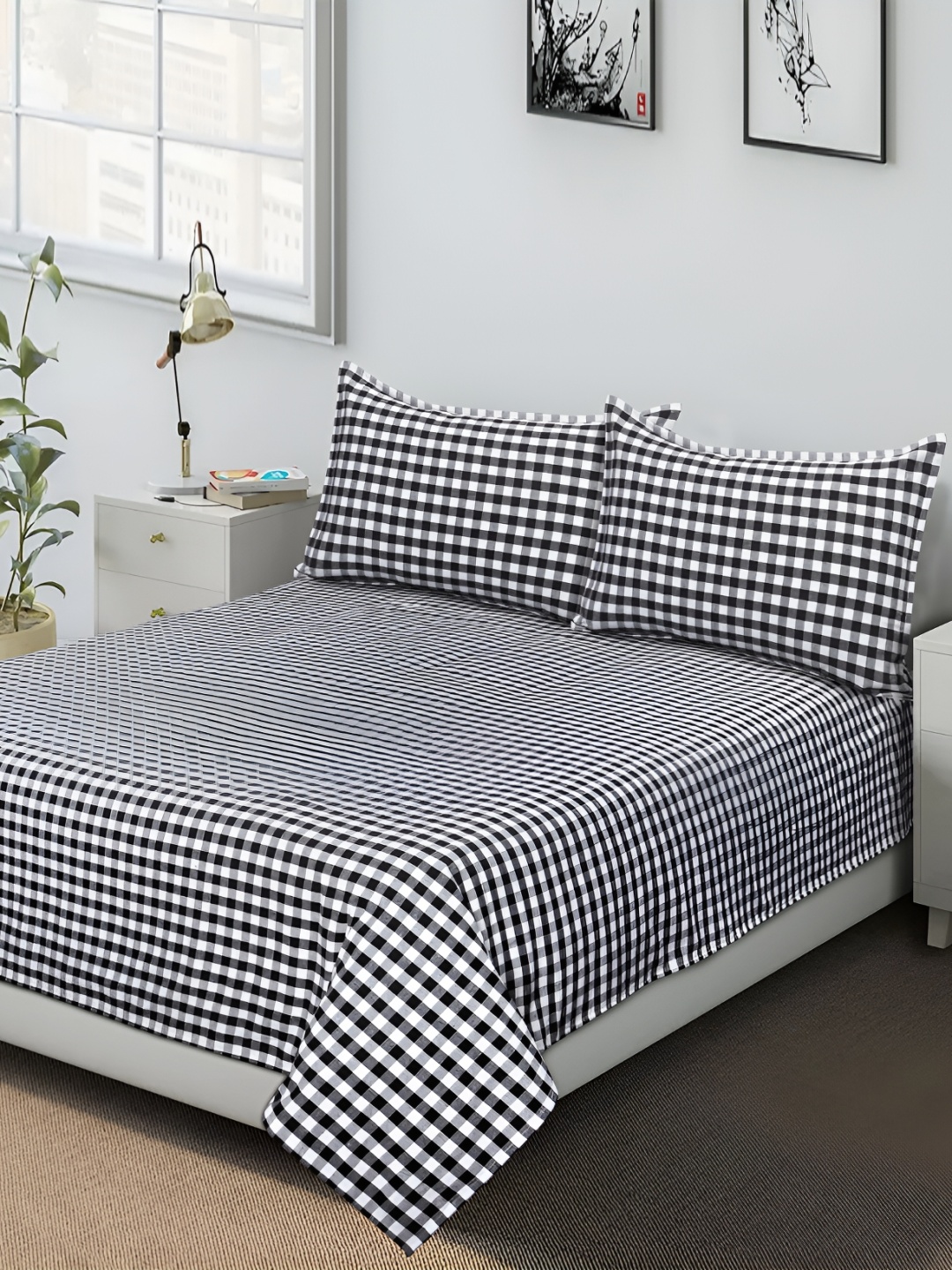 

Airwill Black Striped Cotton104 TC Queen Bedsheet with 2 Pillow Covers