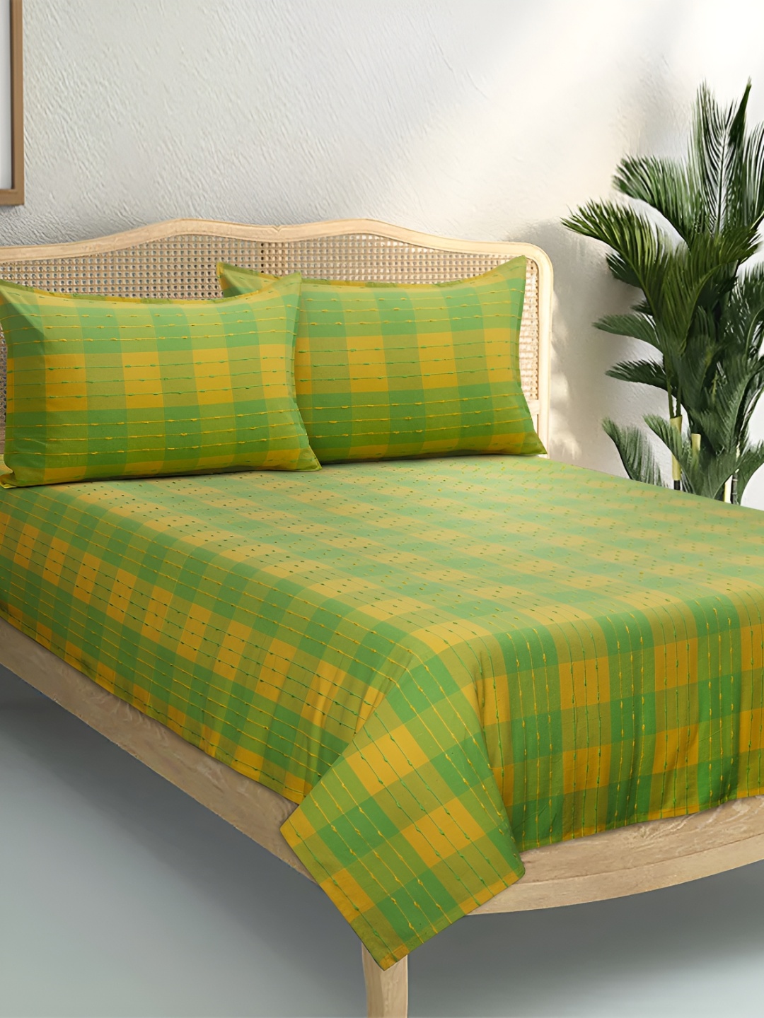 

Airwill Green & Yellow Striped Cotton 104 TC Queen Bedsheet with 2 Pillow Covers