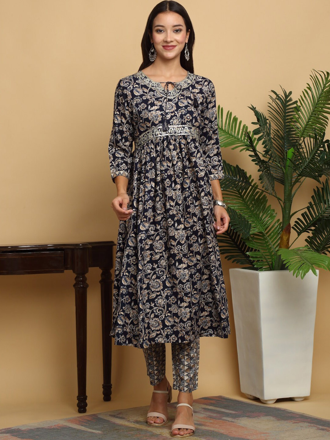 

KALINI Floral Printed Tie-Up Neck High Slit Straight Kurta with Trousers, Navy blue