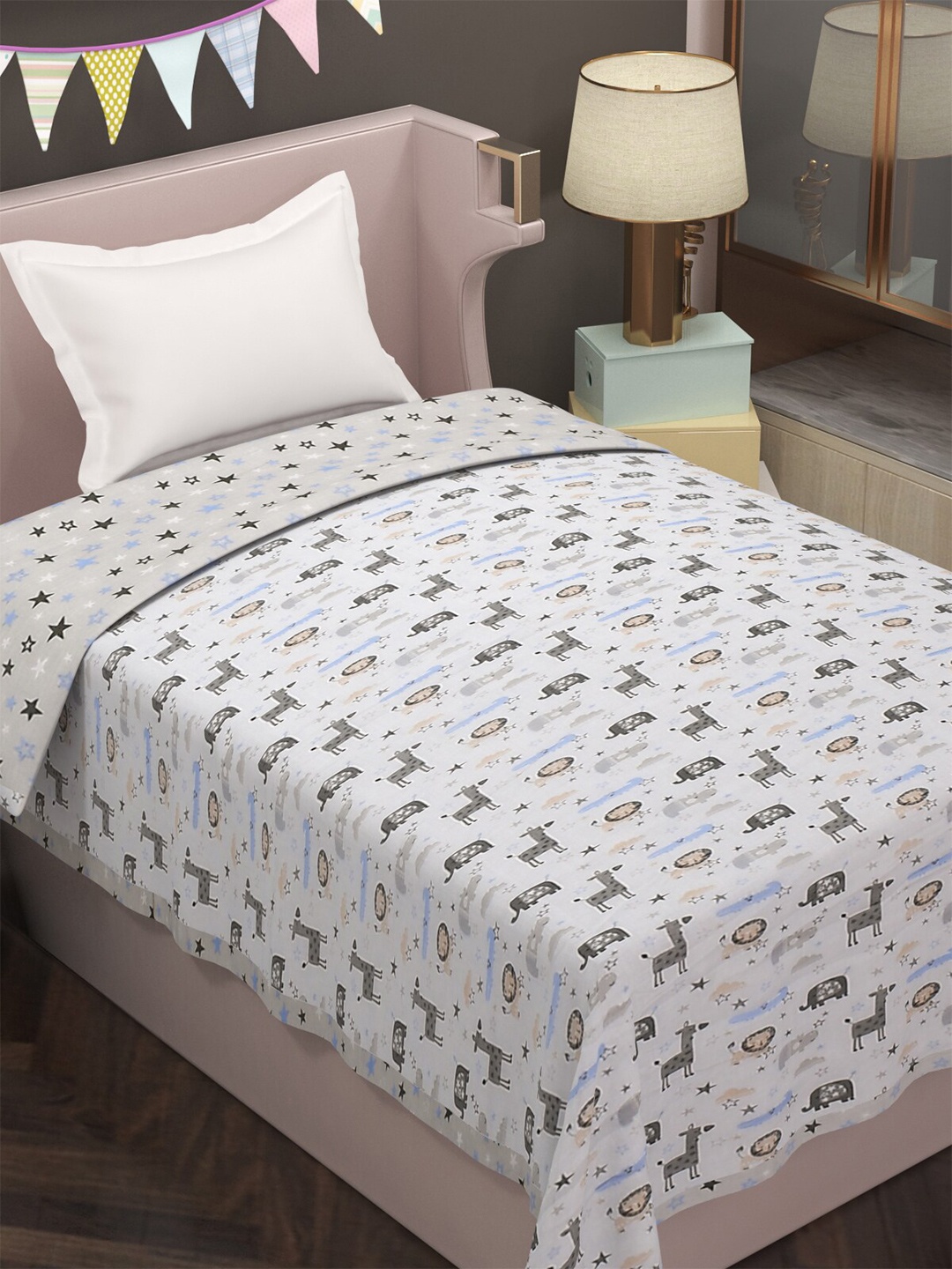 

Florida White & Grey Cartoon Characters Printed 210 GSM Reversible Single Bed Comforter