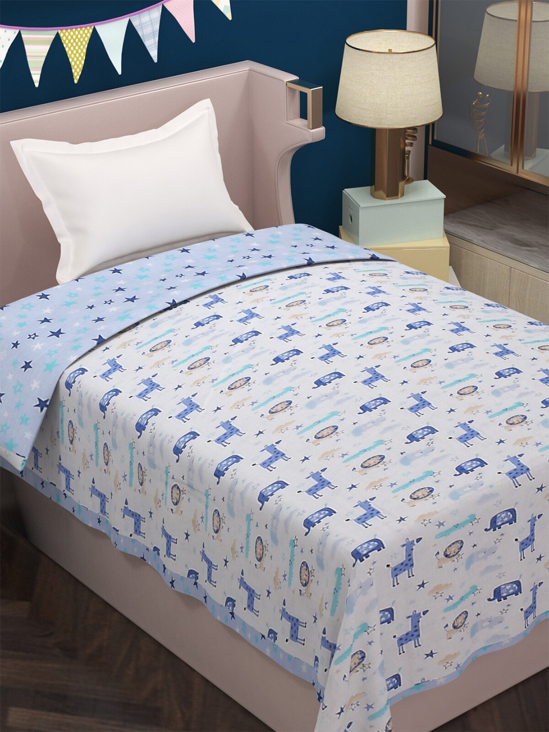 

Florida White & Blue Cartoons Printed Cotton 210 GSM Reversible Single Bed Comforter