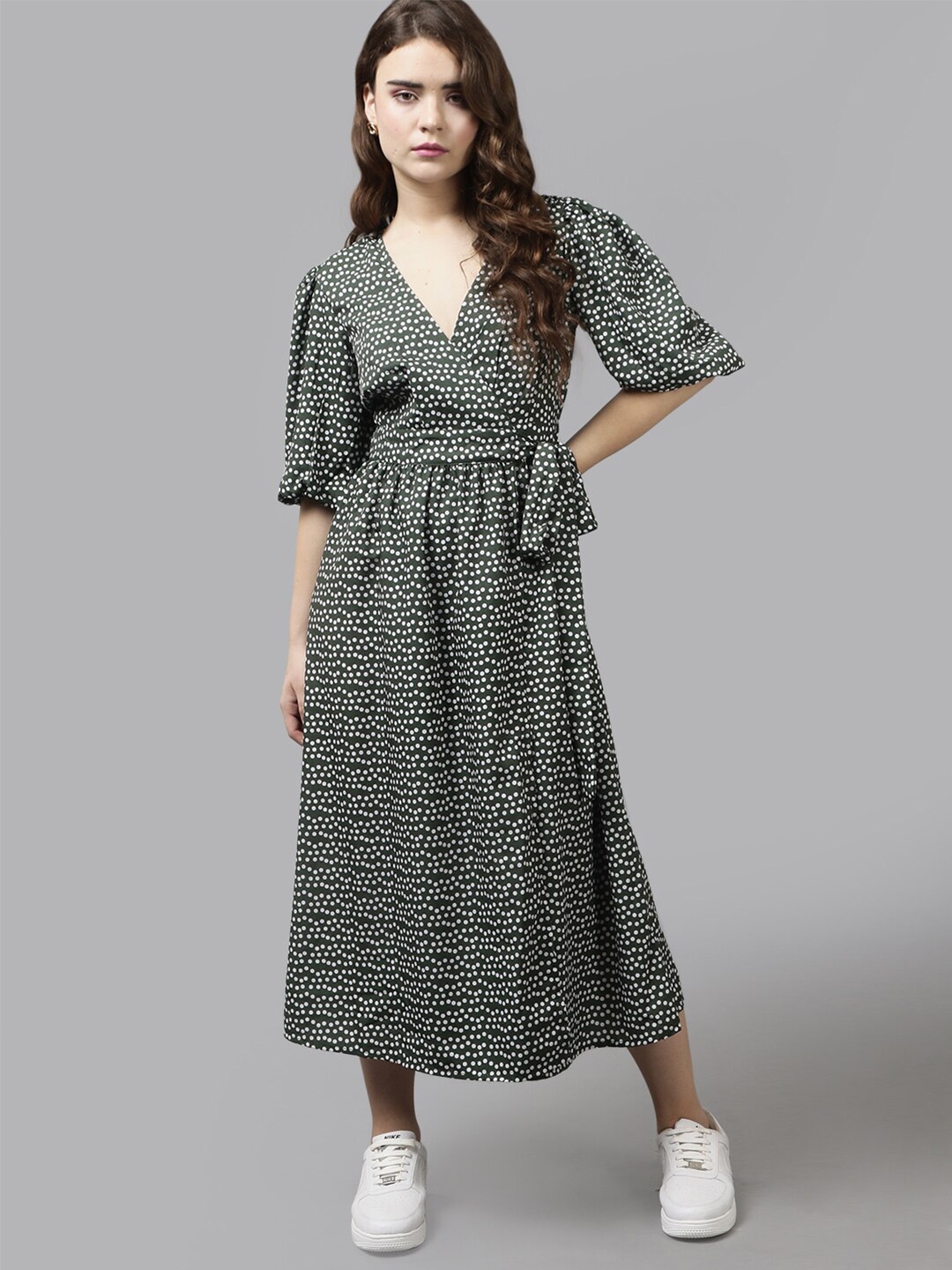 

The Roadster Lifestyle Co. Green Polka Dots Printed Puffed Sleeves Wrap Midi Dress