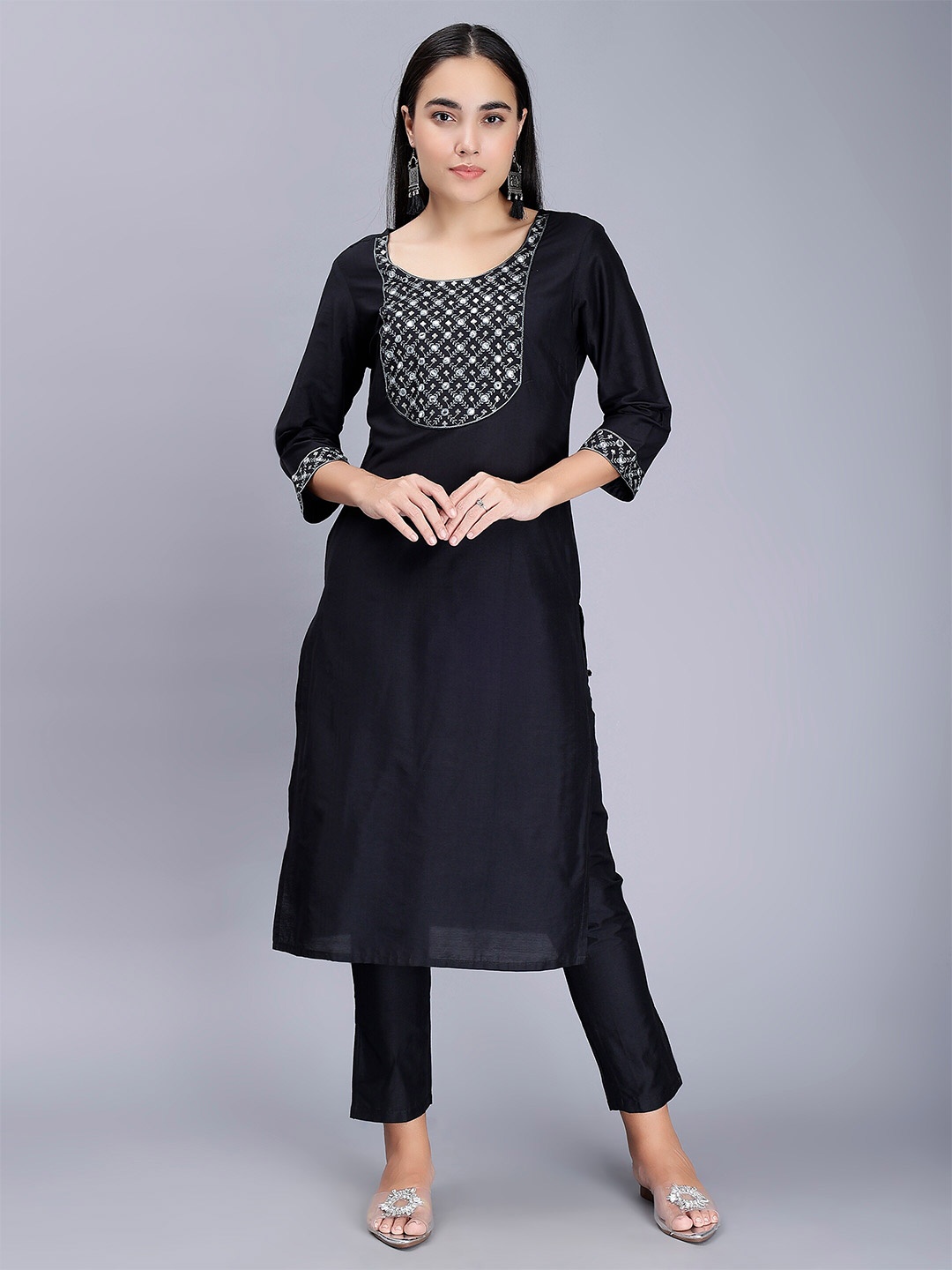 

soan Geometric Yoke Design Mirror Work Straight Kurta, Black