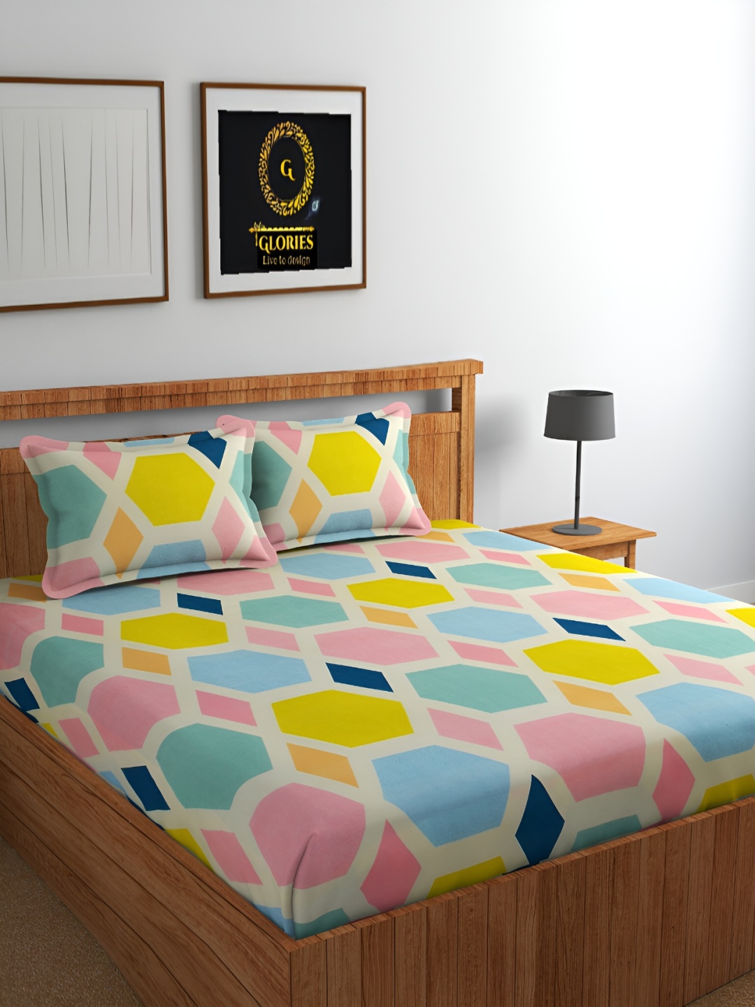 

GLORIES White Yellow Geometric Fitted 210 TC King Bedsheet with 2 Pillow Covers