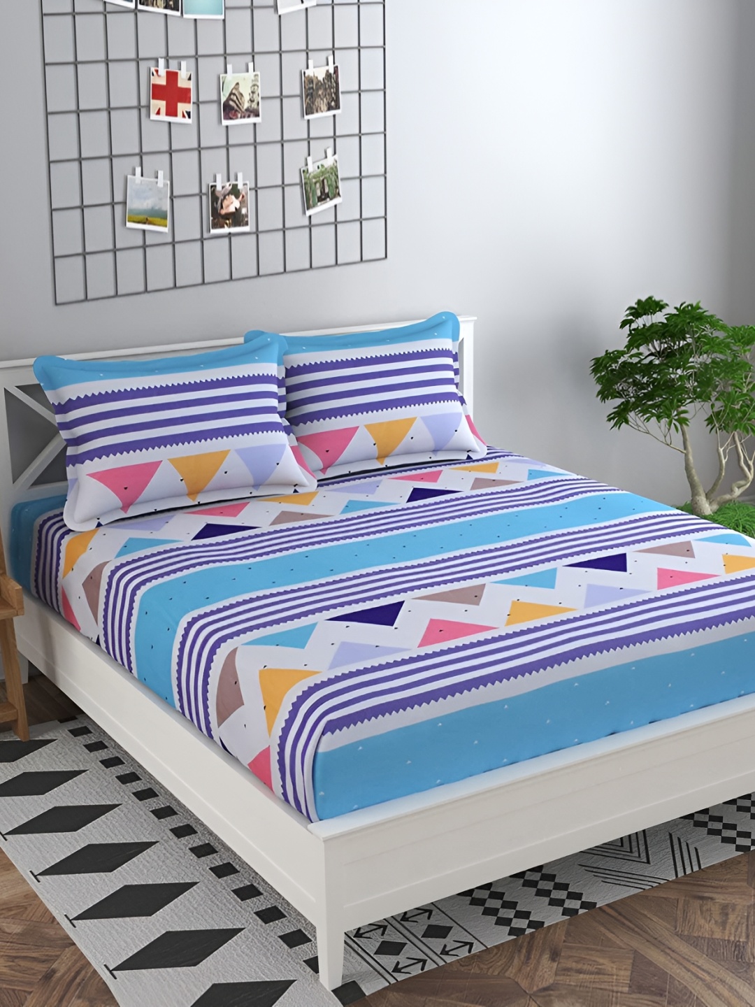 

GLORIES Blue Yellow Geometric Fitted 210 TC King Bedsheet with 2 Pillow Covers