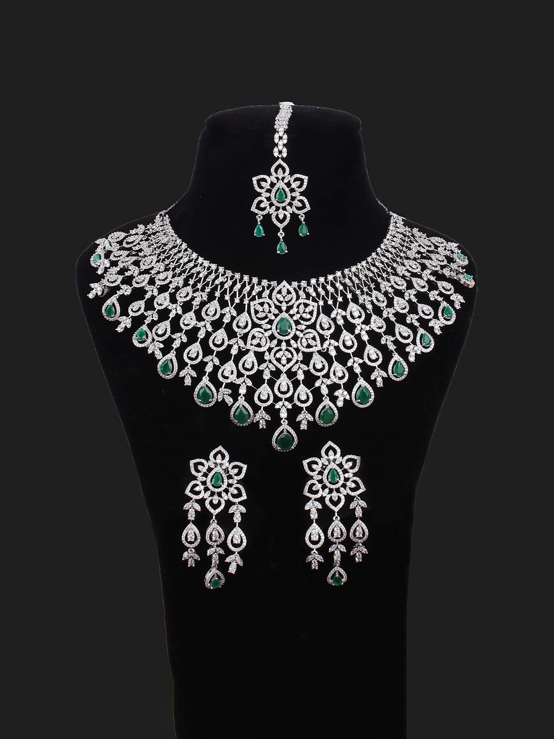 

Mirana Rhodium-Plated American Diamond Studded Jewellery Set, Silver