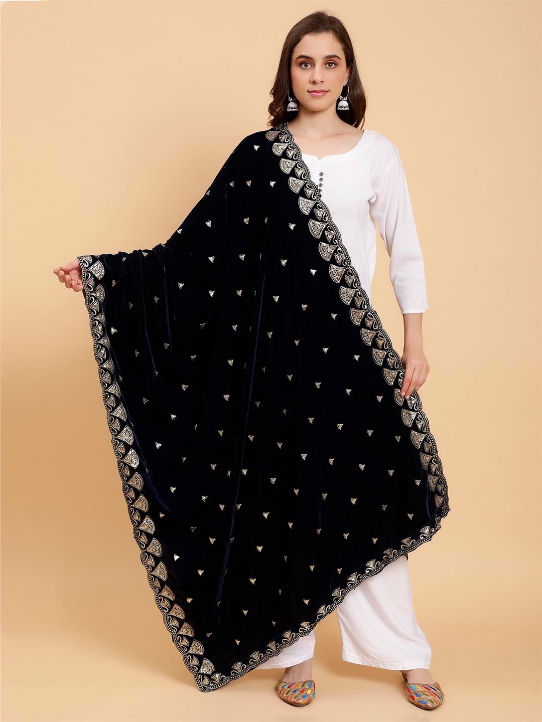 

Moda Chales Ethnic Motifs Embroidered Velvet Dupatta With Sequinned, Navy blue