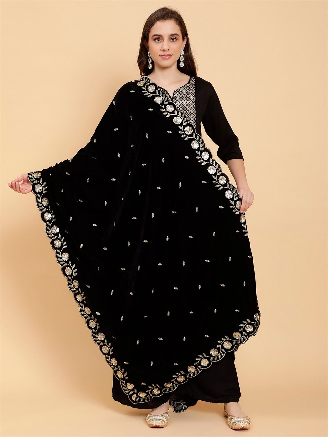 

Moda Chales Floral Embroidered Sequinned Velvet Dupatta, Black