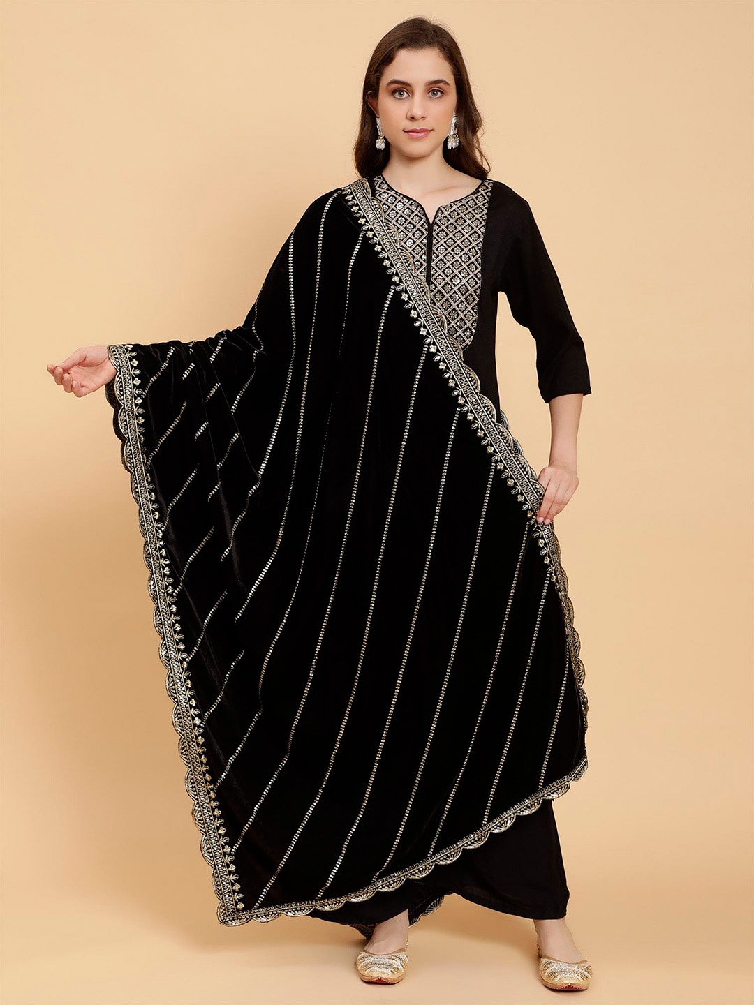 

Moda Chales Striped Embellished Sequined Velvet Dupatta, Black