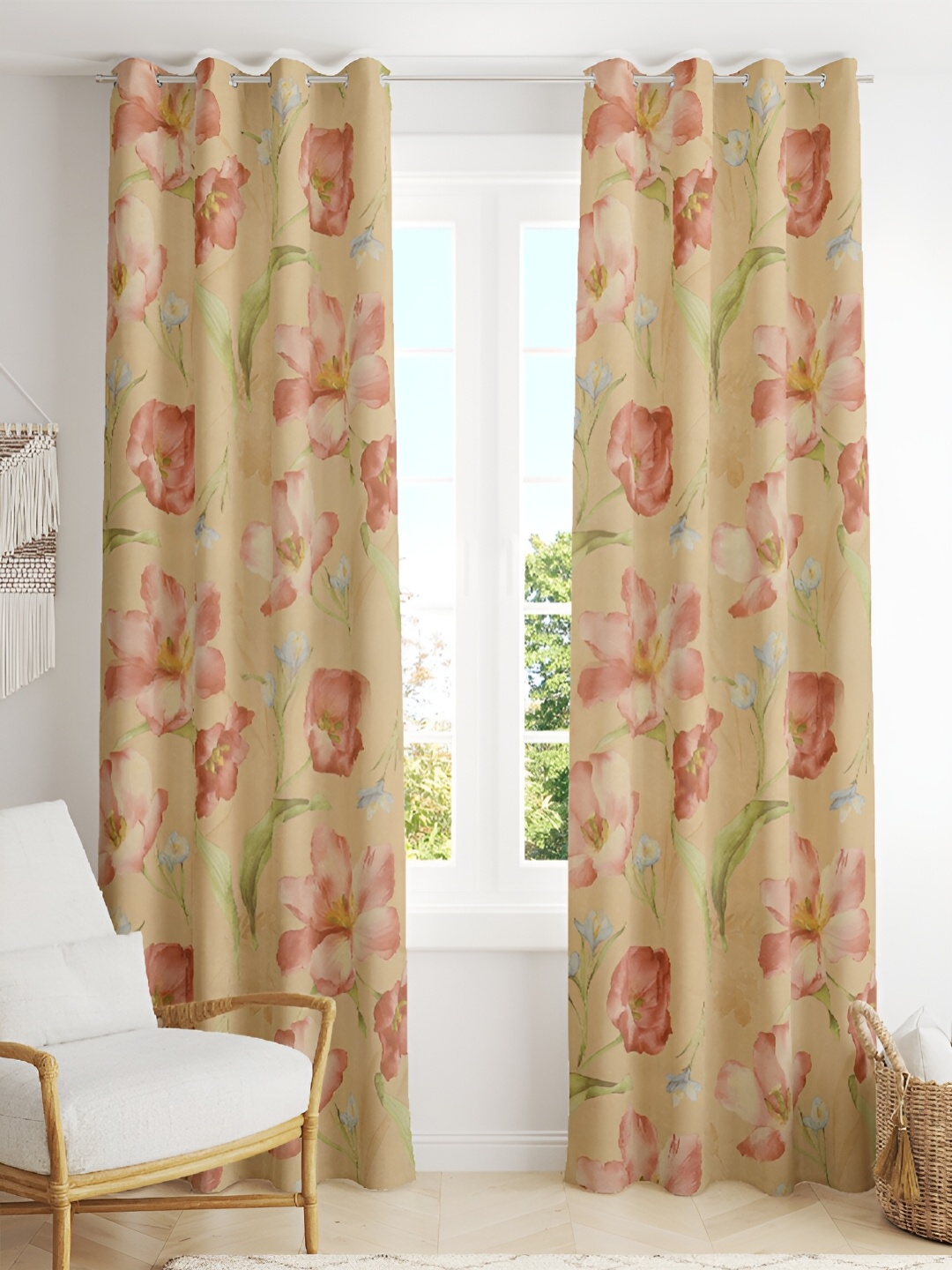 

Tesmare Beige & Rose Floral Door Curtain