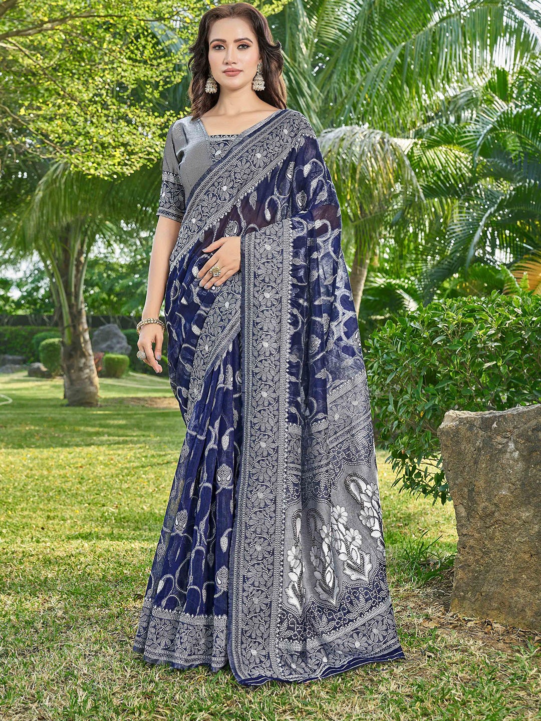 

Ariya Prints Floral Woven Design Zari Silk Cotton Jamdani Saree, Blue