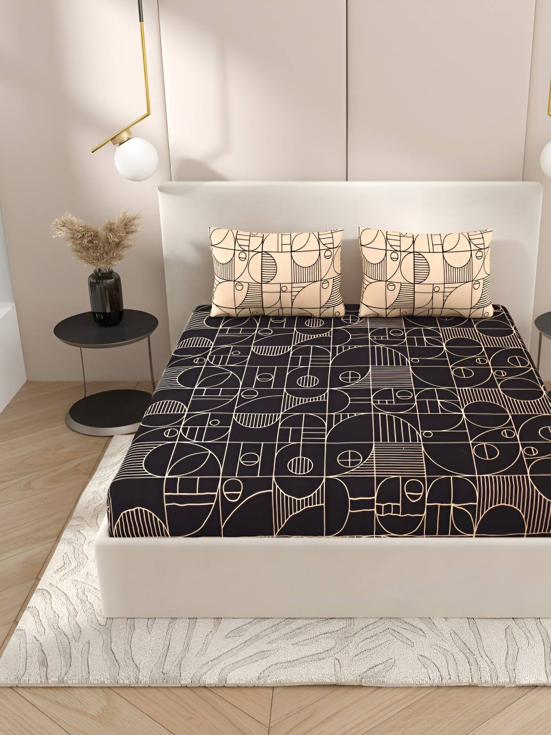 

Jinaya's Brown & Beige Geometric 300 TC Cotton King Bedsheet with 2 Pillow Covers